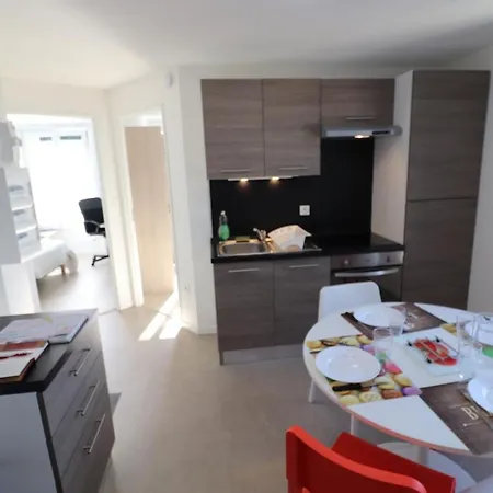 Apartment Le Prince 4 Couchages Rdcd